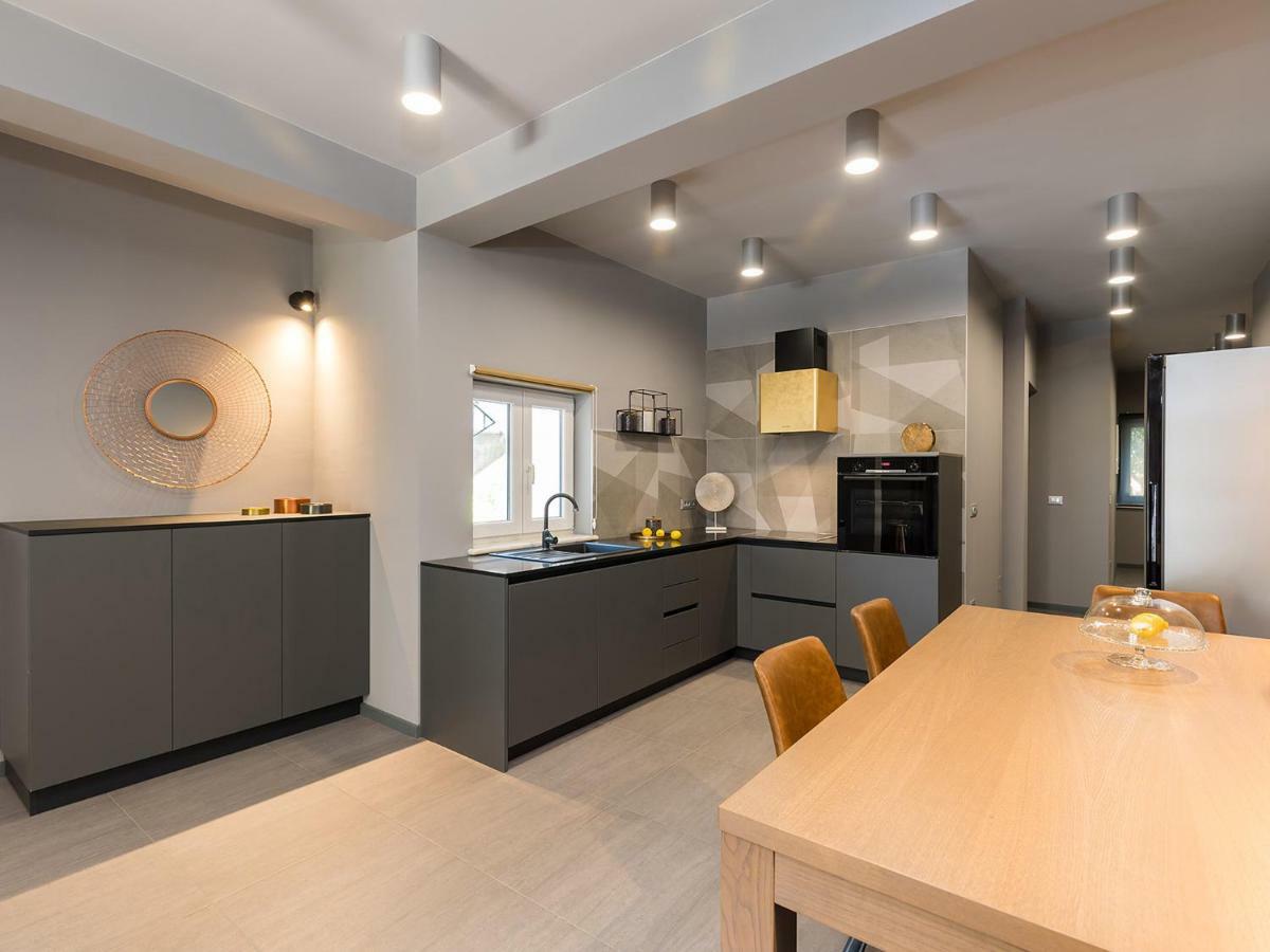 Magnolia - Modern Apartment Near City Center And Sea Poreč Exterior foto